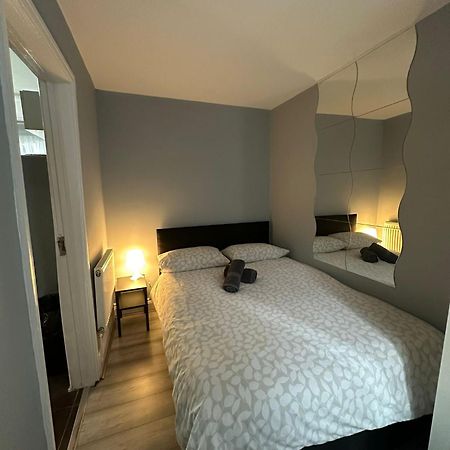 Central London - Ground Floor 2 Bedrooms Apartment Dış mekan fotoğraf