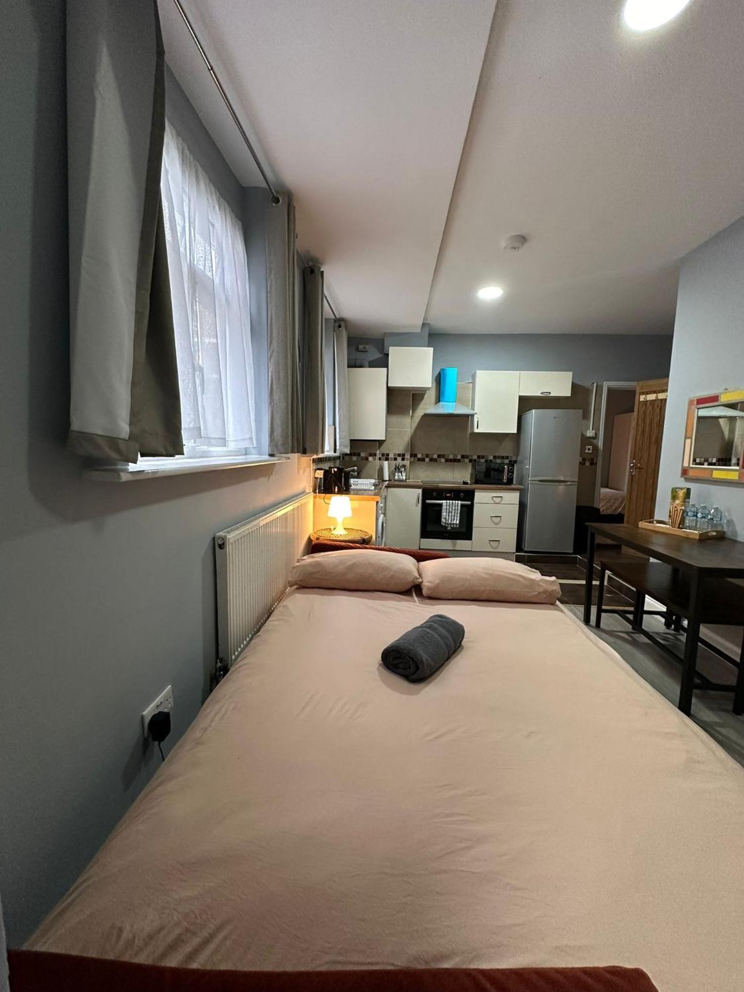 Central London - Ground Floor 2 Bedrooms Apartment Dış mekan fotoğraf