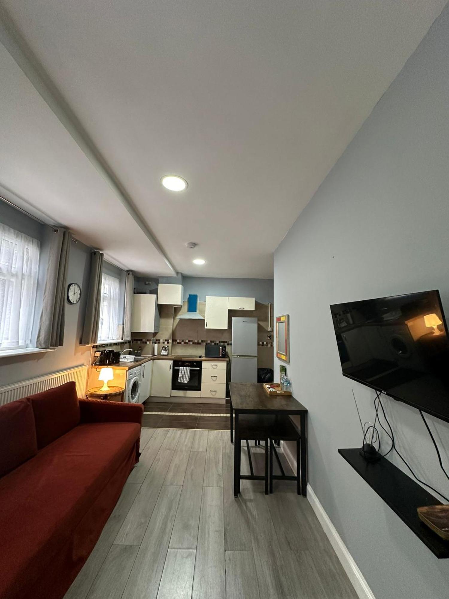 Central London - Ground Floor 2 Bedrooms Apartment Dış mekan fotoğraf