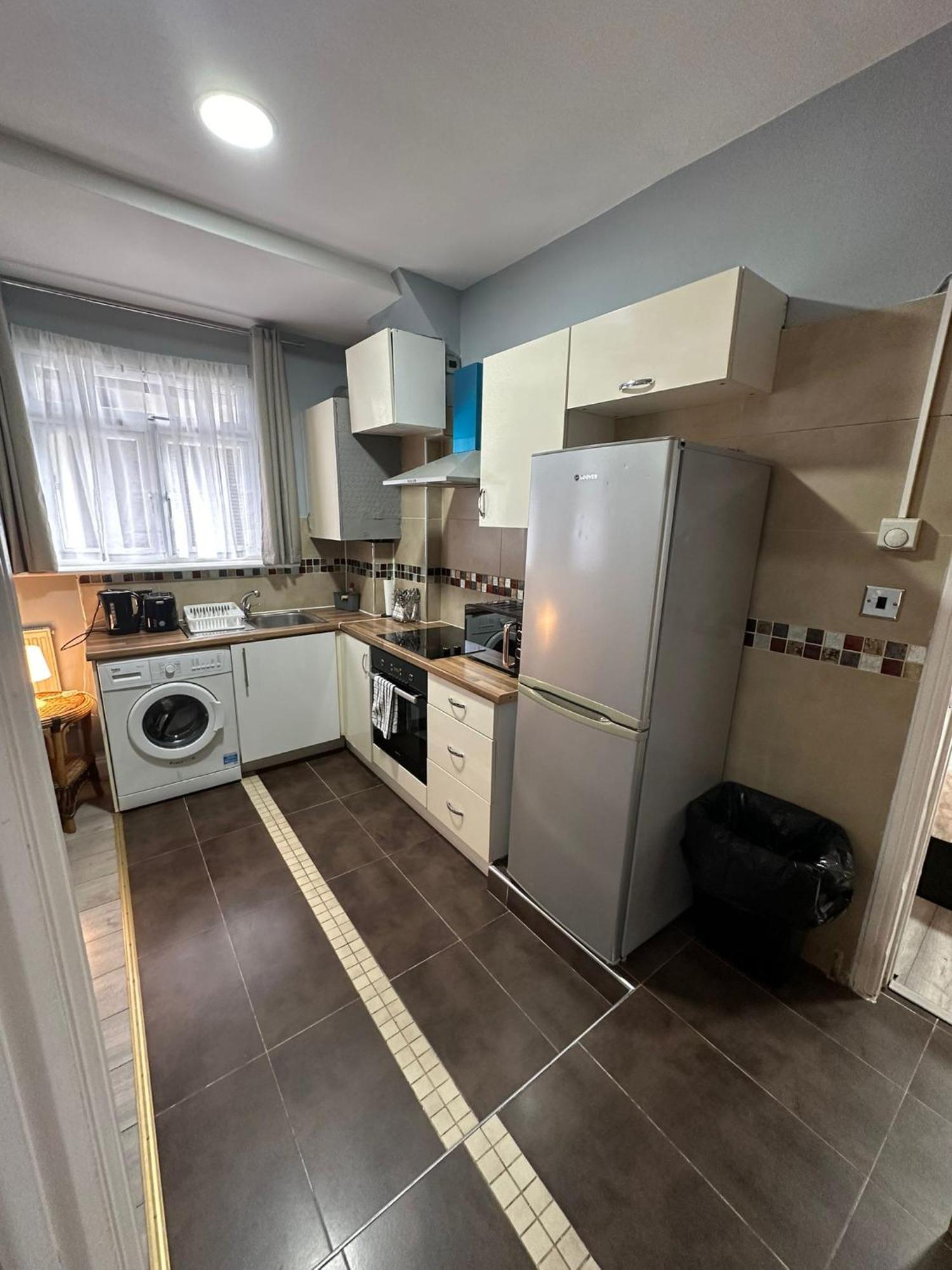 Central London - Ground Floor 2 Bedrooms Apartment Dış mekan fotoğraf